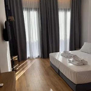Dia Mare Deluxe Aparthotel